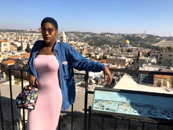 «Что мне делать, я должна оставить грудь дома?»