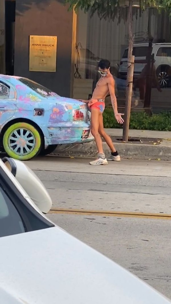 24. Здравствуйте, да, я хочу подать официальную жалобу на человечество