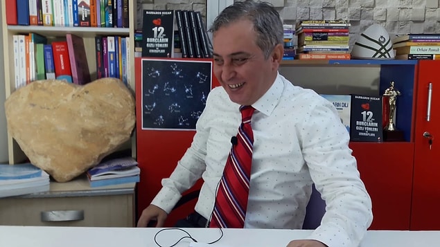 Bugün de kendisinin bir videosu Twitter'da viral oldu ve birçok insan tanıma şerefine erişti.
