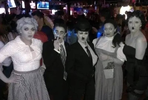 8. Герои черно-белых сериалов и фильмов