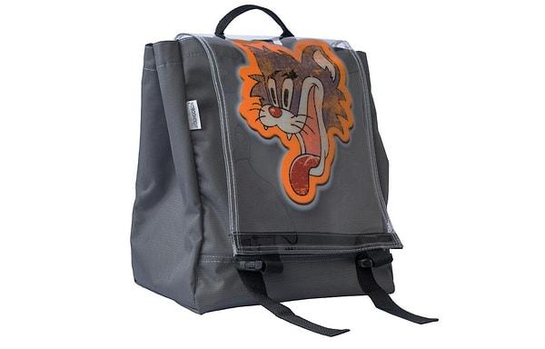 16. Okula, seyahate, alışverişe giderken rahatlıkla kullanabileceğiniz bu sırt çantası özel olarak rahat ve güvenli kullanıma yönelik olarak tasarlanmıştır.