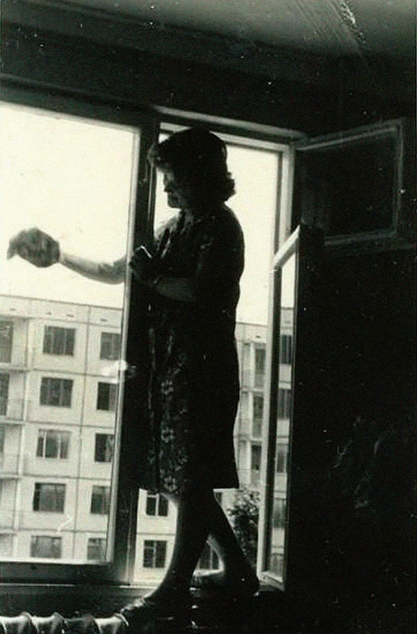 5. Старые газеты - лучший помощник в деле мойки окон.