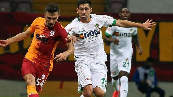 Süper Lig'in beşinci hafta mücadelesinde Galatasaray ile Aytemiz Alanyaspor karşı karşıya geldi.