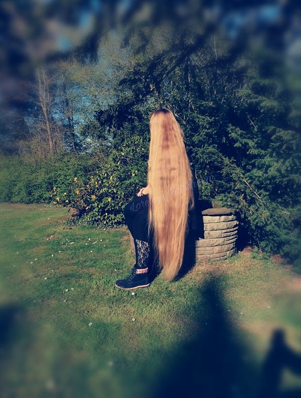 7. Стефани не собирается останавливаться на достигнутом: к 2022 году она планирует достичь длины в 2 метра, а в дальнейшем подстригать кончики до уровня пола.