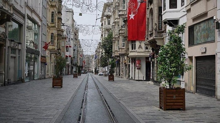 Vaka Sayısı Her Gün Artıyor: Önümüzdeki 15 Gün Sokağa Çıkma Yasağını Yeniden Geri Getirebilir