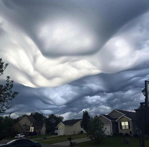 17. En nadir göksel olaylardan biri, asperatus bulutları.