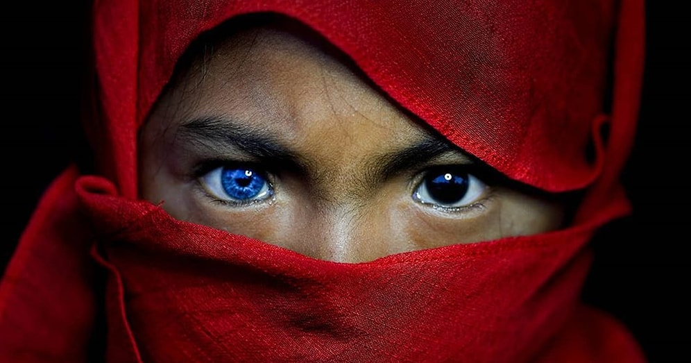 У детей коренного племени была замечена странная генетическая особенность, из-за которой их глаза становятся голубыми