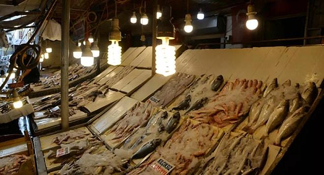 Balık Tezgahlarında Müşteriler Renkli Işıkla Aldatılıyor