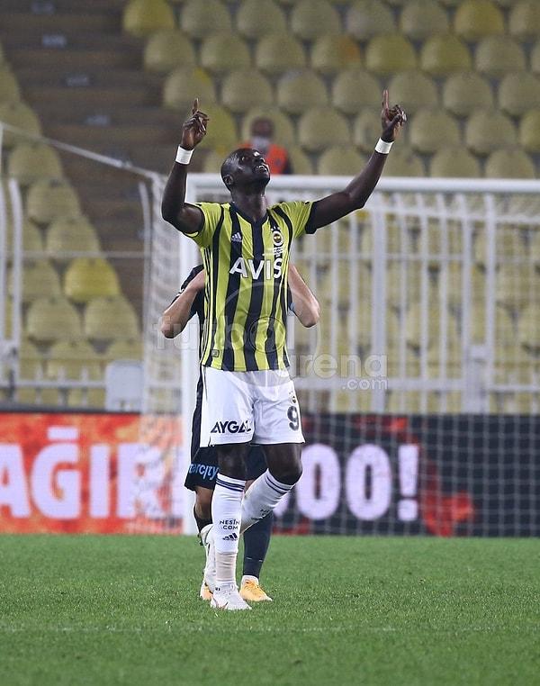 72. dakikada Fenerbahçe Cisse'nin golüyle farkı 2'ye çıkardı.