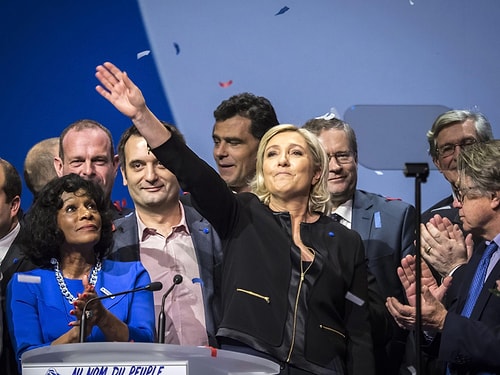 Marine Le Pen 'Bir İdeoloji ile Savaşıyoruz' Dedi ve Ekledi: 'Türban Yasaklansın'