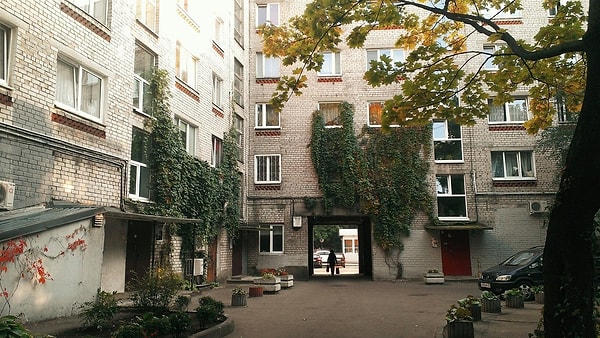 12. Тебе 23 и сегодня ты получил диплом.