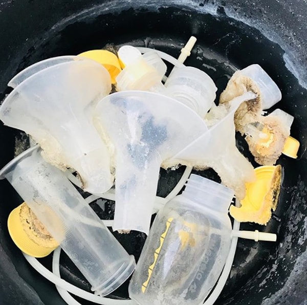 8. Задумалась и начала кипятить в кастрюле молокоотсос