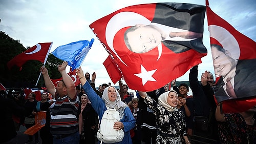 Emre Kongar: 'Muhalefet Partileri Erken Seçime Hazırlanmaya Başlasalar İyi Olur'