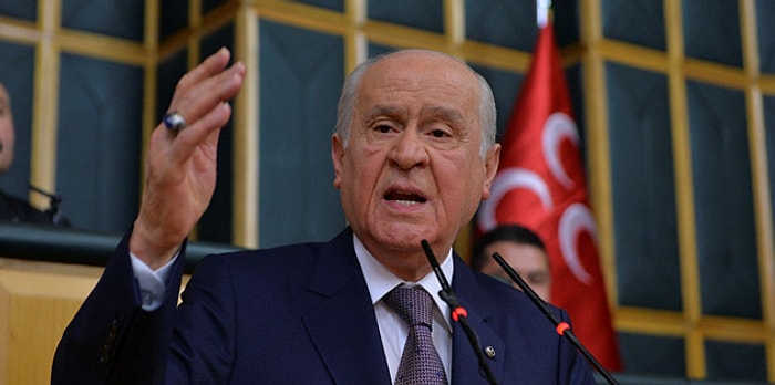 Devlet Bahçeli'den Önemli Açıklamalar: 'Paris'te Sokma Yemeye, Şey Yemeye Hazırlanıyor'