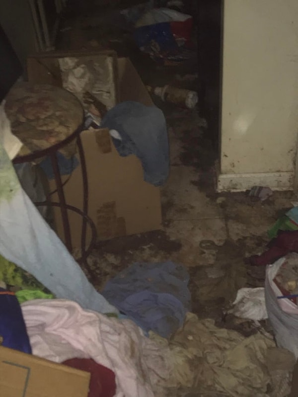 10. "Дом матери моего бывшего"