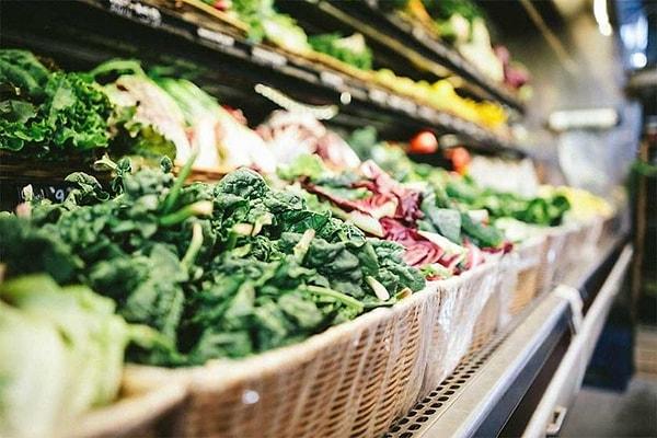 Gıda harcamalarında yıllık olarak ise ekim 2019'a göre yüzde 32 oranında artış kaydedilirken, yüzde 103.7 oranında artış gösteren sebze fiyatları rekor kırdı.