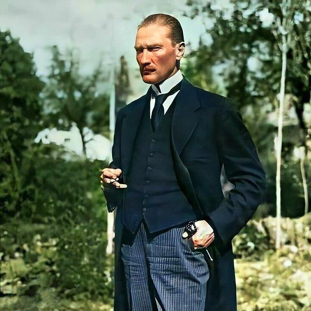 15. Geldik son soruya... Hangisi Atatürk'ün yazdığı eserlerden değildir?