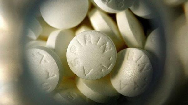 "Çalışmalar aspirinin yüzde 50 oranında bunları önlediğini gösterdi"