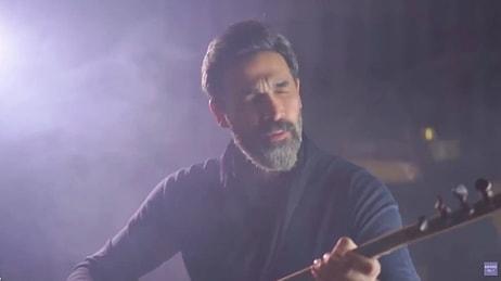 ‘Dombra’ Şarkısını Yapan Uğur Işılak'ın Hükümeti Eleştiren Yeni Şarkısı: 'Tükettik Her Şeyi, Neyimiz Kaldı'