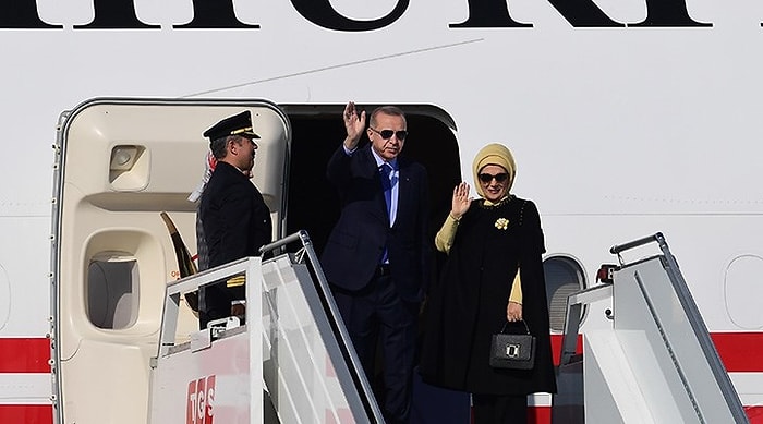 Hürriyet Yazarı Hande Fırat: 'Emine Erdoğan, Çakma Çanta Kullanıyor'