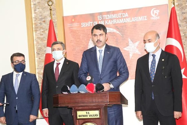 15:50 Çevre ve Şehircilik Bakanı Murat Kurum: Enkaz altında kalanlar var