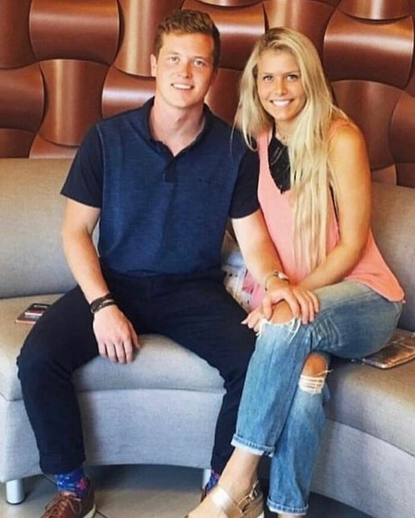 24. Брат с сестрой или пара?