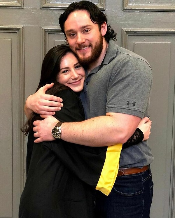 26. Брат с сестрой или пара?