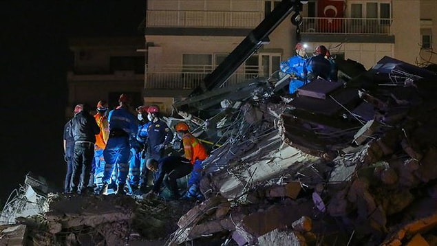 23:25 AFAD: Hayatını kaybedenlerin sayısı 17 oldu, 709 yaralı var