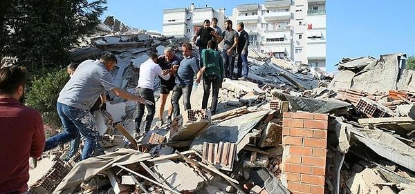 19:30 AFAD depremde hayatını kaybedenlerin sayısının 92'ye yükseldiğini açıkladı.