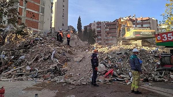 Tüm Türkiye'yi derin bir üzüntüye boğan İzmir depreminin ardından insanlar şunu soruyor: "Deprem vergileri nerede?"