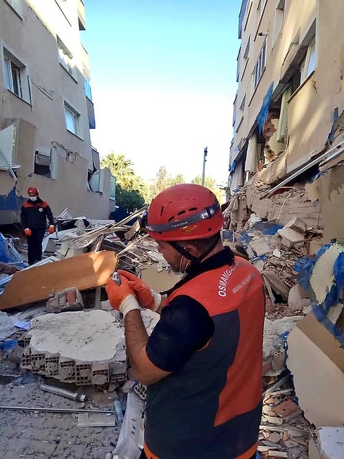 Boğazımız Düğüm Düğüm! İzmir Depreminde Geriye Gözümüzün Önünden Kolay Kolay Silinmeyecek Bu Kareler Kaldı