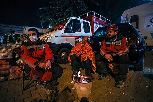 Boğazımız Düğüm Düğüm! İzmir Depreminde Geriye Gözümüzün Önünden Kolay Kolay Silinmeyecek Bu Kareler Kaldı