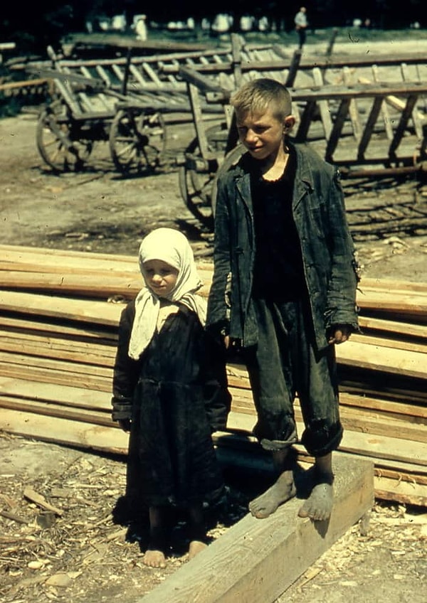 12. Детство босоногое