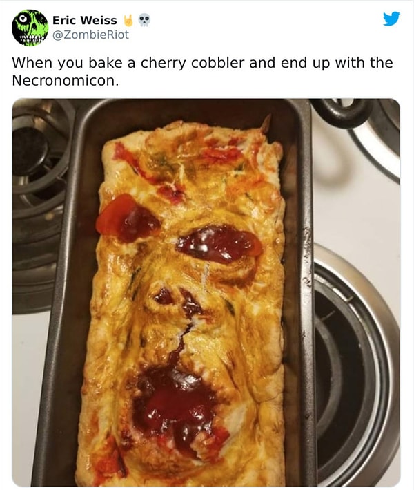 5. Это произведение кулинарного искусства вообще-то задумывалось как безобидный вишневый пирожок...