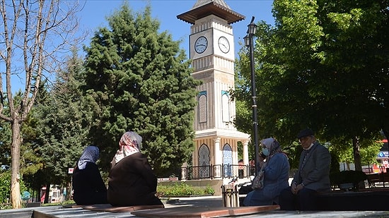 Kütahya'da 65 Yaş ve Üzeri Vatandaşlara Sokağa Çıkma Kısıtlaması Getirildi