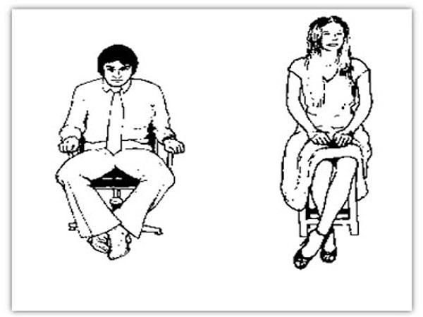 Bacaklarınızı aşağıdaki şekilde birleştirerek oturmanız iletişime kapalı olduğunuzu düşündürür.