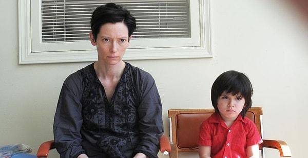 6. We Need to Talk About Kevin / Yönetmen: Lynne Ramsay