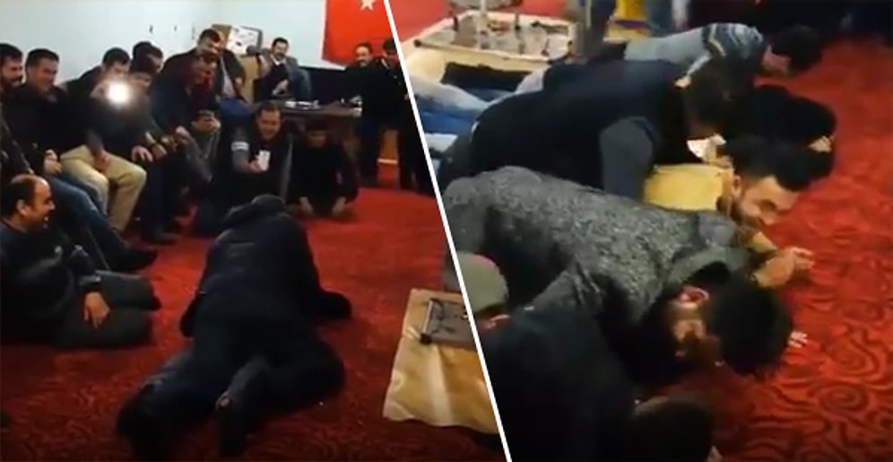 Onlarca Erkeğin Bir Odaya Toplanıp, Askeri Disiplin İçinde Seks Eğitimi Aldığı Bir Acayip Görüntüler