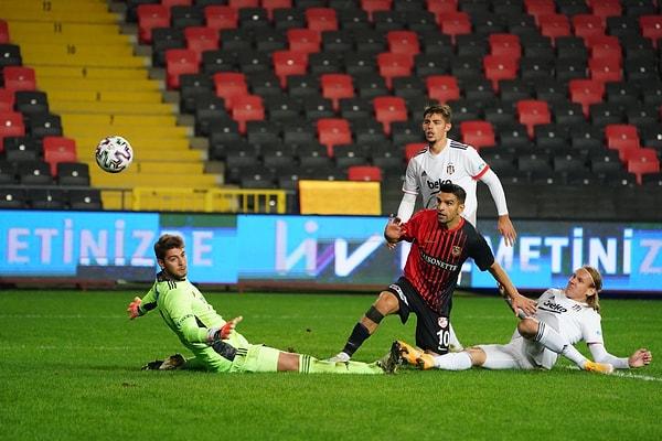 63. dakikada Gaziantep FK, Muhammet Demir'in golüyle yeniden öne geçti.