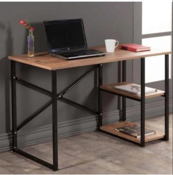 2. Evi ofis ortamına dönüştürenler için ideal bir masa olabilir.