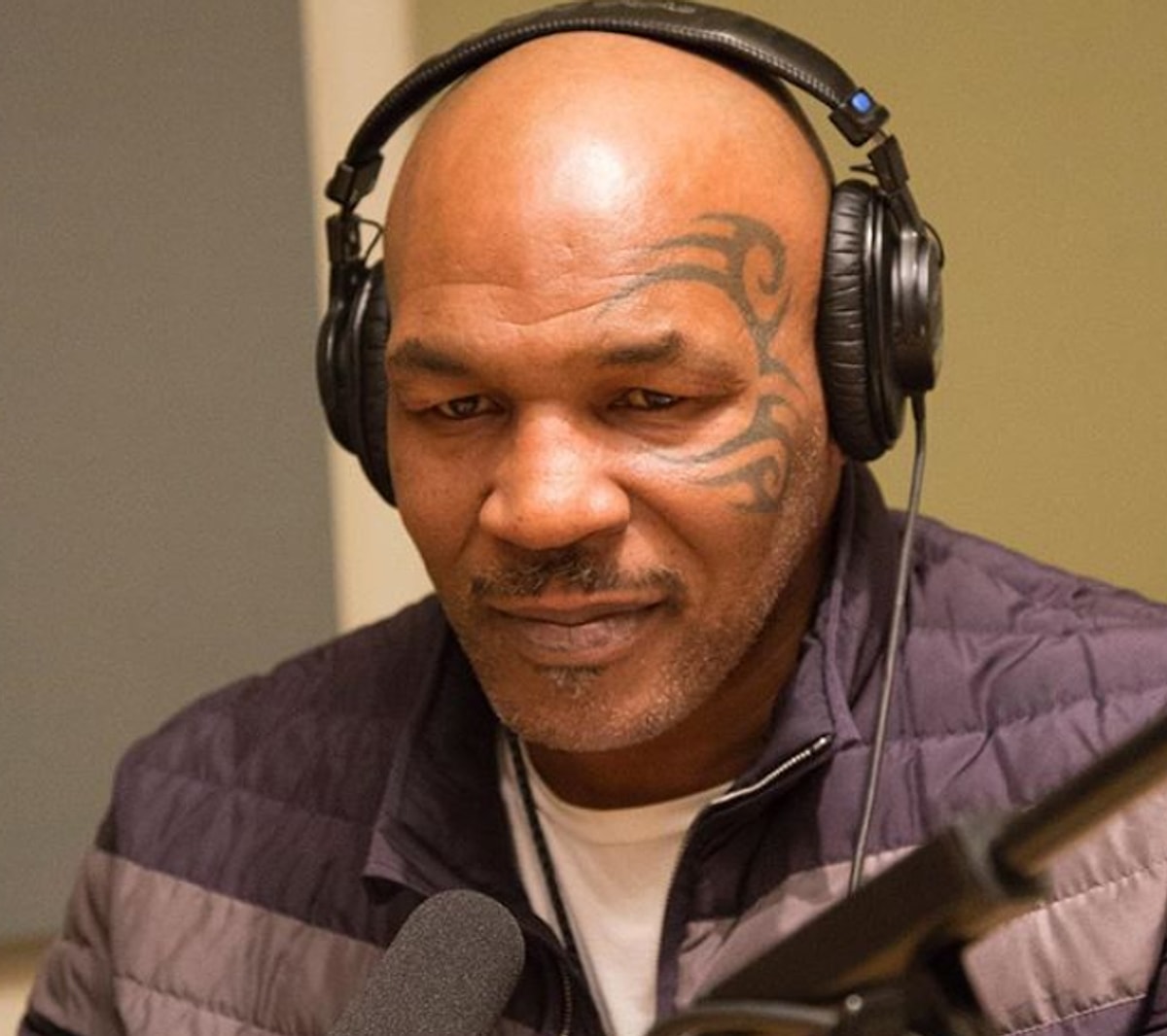 Mike williams shoes. Much mike. Much mike. Кроссы mike williams. Mike dean.