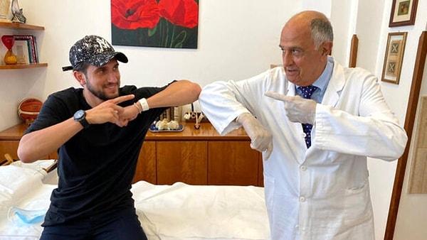 Yusuf, sakatlandıktan sonra bu sakatlık için gidilebilecek en iyi doktora gidiyor. Roma'da Prof. Mariani'ye tedavi olan Yusuf burada 2 ay kalıyor.