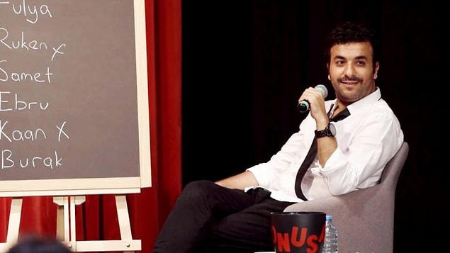 Düz Adam Sami’nin de çok sevdiğim bir karikatürü vardır; kendisini terk eden sevgilisinden “çok iyi kızdı, melek gibi kızdı” diye bahsedip dertlenen adama “nasıl iyi kızdı yaa, cami mi yaptırmış, naptırmış” der.