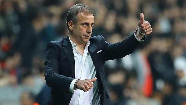 Trabzonspor, teknik direktör Abdullah Avcı ile 2.5 yıllık anlaşmaya varıldığını KAP'a bildirdi.
