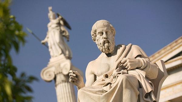 Demokrasiye bakış açısı bakımından Platon'un fikirleri bugün bile dile getirilen eleştirilerin bir bütünü.