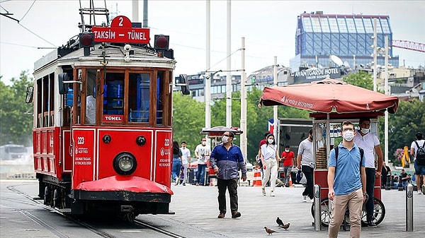 İstanbul'da da 65 yaş üstüne sokağa çıkma kısıtlaması