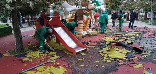 Çocuk Parkındaki Görseller Terör Örgütü Bayrağına Benzetilince Söküldü