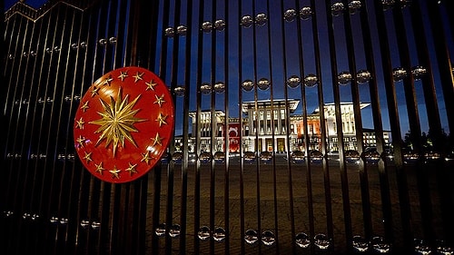 Albayrak'ın İstifası Resmi Gazete'ye de 'Af Talebi' Olarak Geçmiş