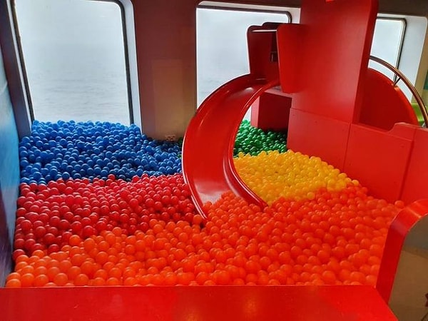 13. "30 часов, проведенные за полезным и очень важным делом".