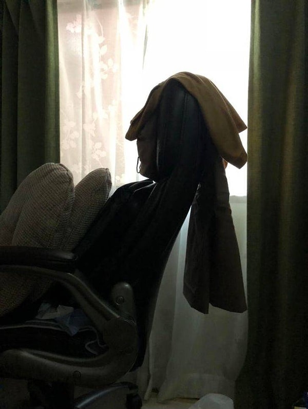 18. "Стопка моей одежды довела меня практически до сердечного приступа этим утром".